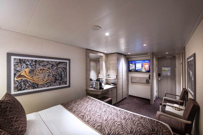 MSC Cruises MSC Virtuosa MSC Yacht Club Interior Suite YIN ©MSC Rights 2.jpg